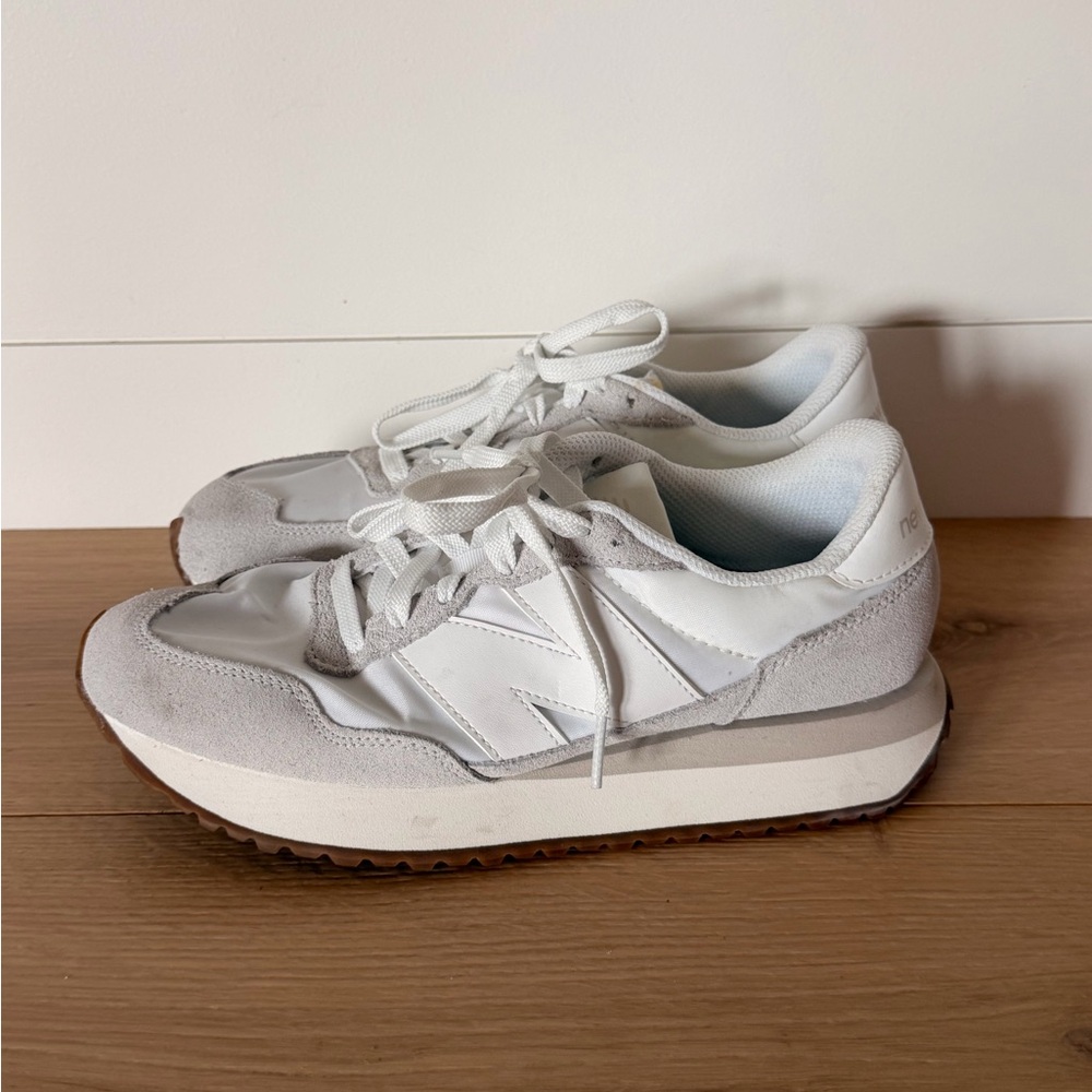 New Balance 237 White Women's Sneakers | US 8